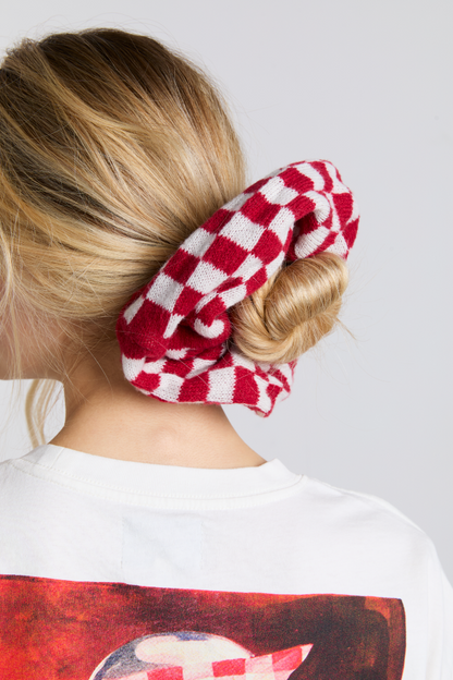 knitted scrunchie in red & ecru gingham