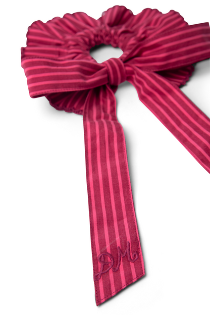 garter bun wrap in berry business stripe