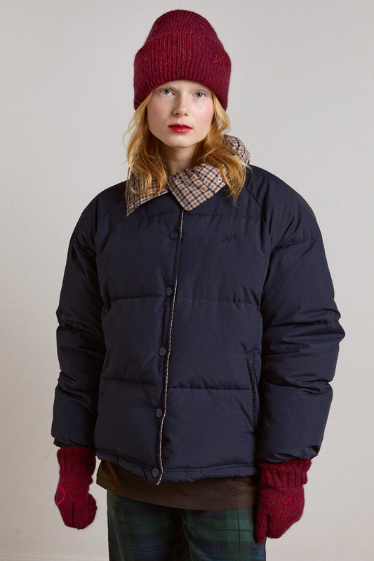 DM logo mittens - burgandy