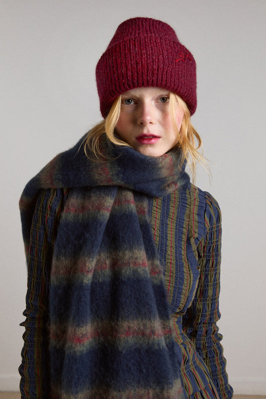 DM logo beanie - burgandy