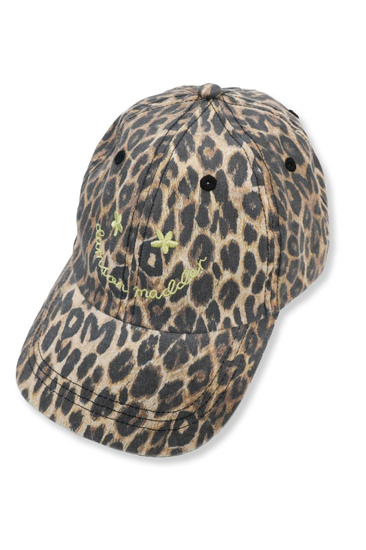 smiley cap in washed leopard print